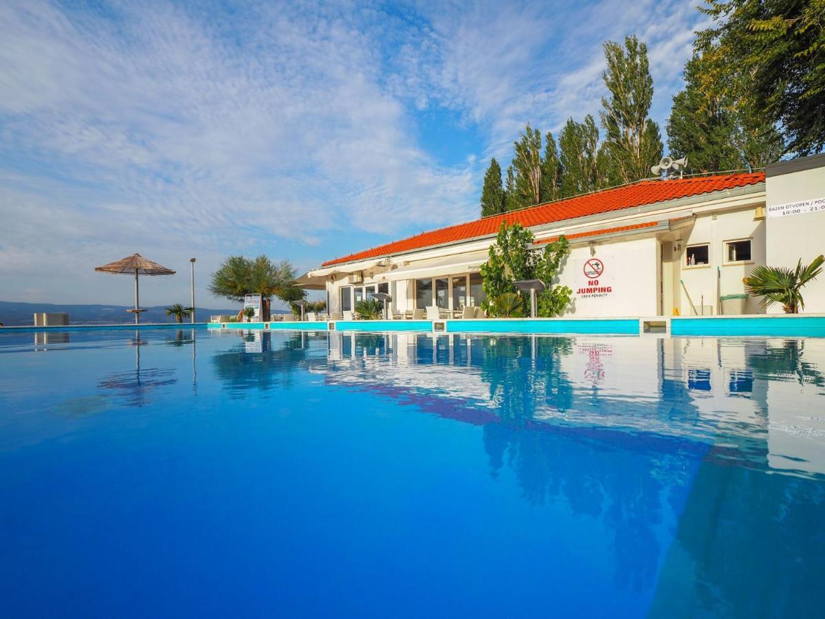 Mediteran Travel Mobile Homes Galeb 오미스 외부 사진